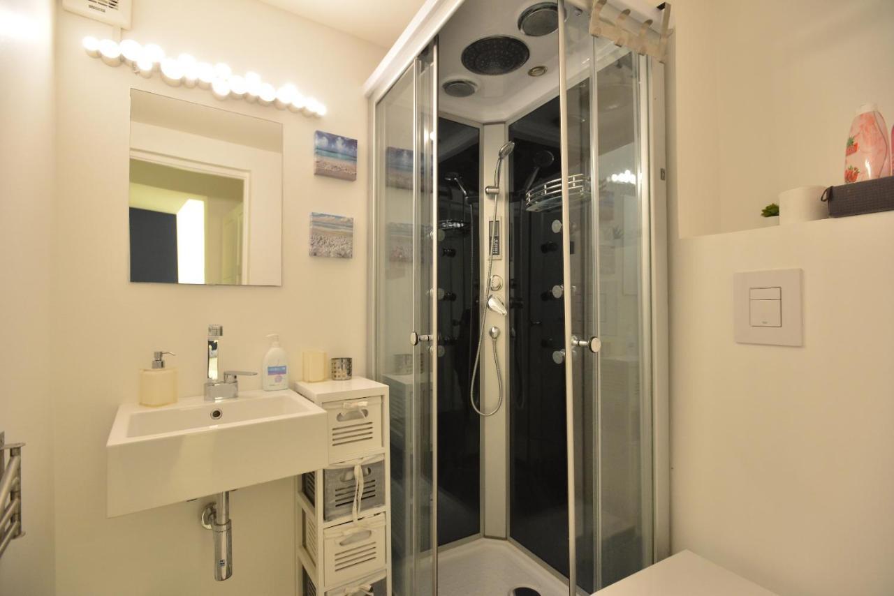Izzhome Loft 84 กาญารี ภายนอก รูปภาพ